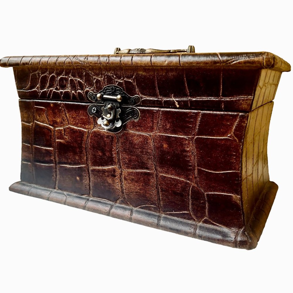 Vintage Hinged Wood Box Leather Overlay Felt Interior Metal Handle Trinket Jewel